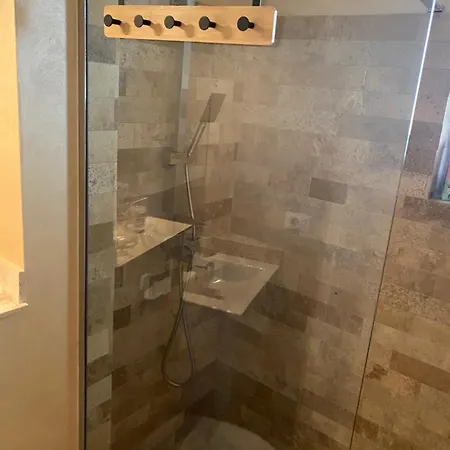 5 Apartment *